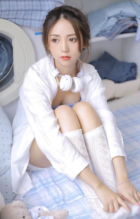 真图美女陪玩推荐： 糖心 ，来自哈哈喵游戏陪玩平台